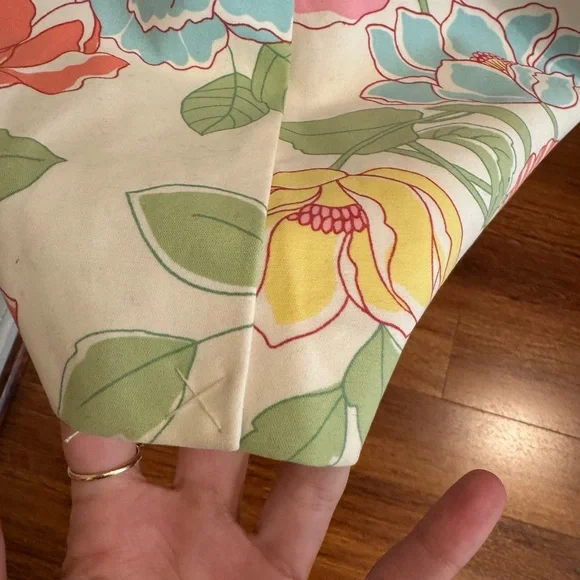 100% Cotton Women's Coat with Floral Design - Picture 6 of 8